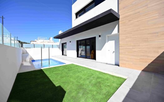 Villa en Orihuela Costa | Las Filipinas | 5759