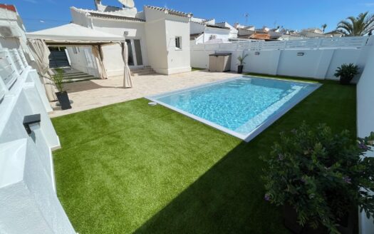 Villa en Torrevieja | San luis | 6547