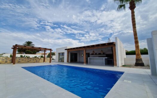 Villa en Torrevieja | Torreta - florida | 6507