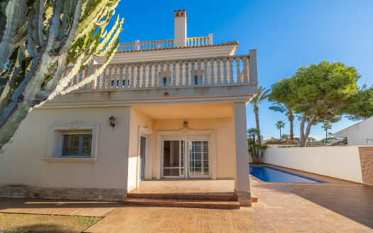 Villa en Orihuela costa | Cabo roig | 7127