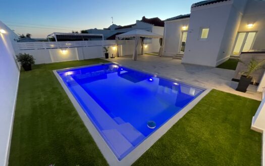 Villa en Torrevieja | San luis | 7126