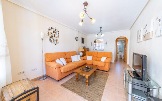 Apartment in Los Estaños, Guardamar Del Segura | EE8121