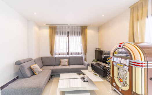 Apartment in Guardamar del Segura, Guardamar Del Segura | EE8177