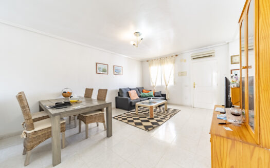 Townhouse in Doña Pepa, Ciudad Quesada | EE8186