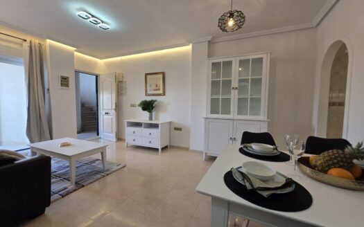 Apartment in Orihuela Costa | EE9357