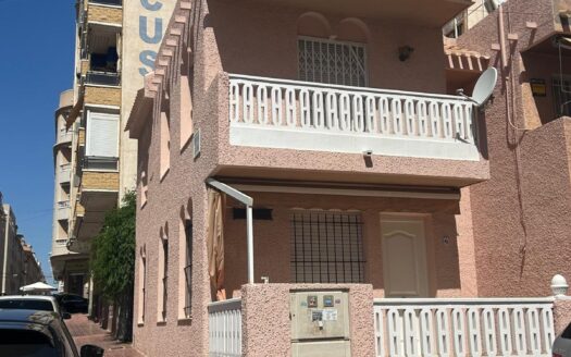 Casa de Pueblo en Torrevieja | Centro | 8495