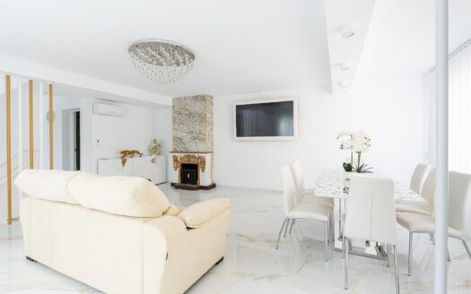 Casa de Pueblo en Torrevieja | Punta Prima | 8365