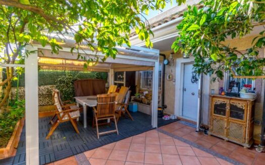 Casa de Pueblo en Torrevieja |  | 8337