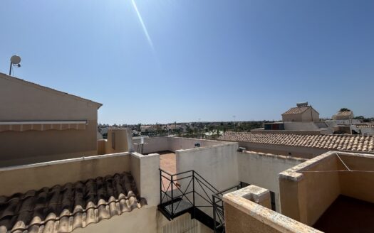 Casa de Pueblo en Torrevieja |  | 8379