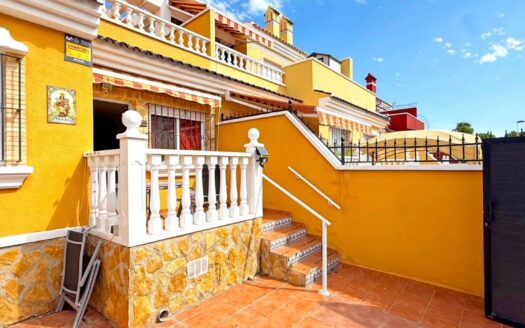 Townhouse in Torrevieja | EE8539