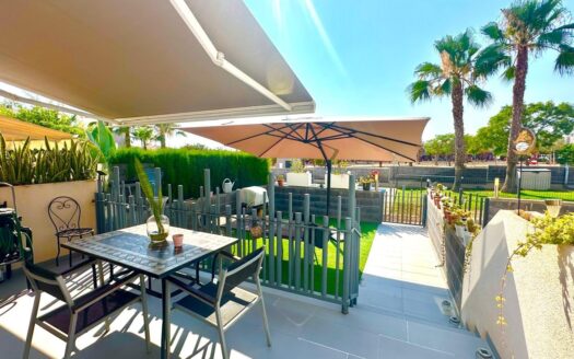 Casa de Pueblo en Torrevieja | aguas nuevas | 8689