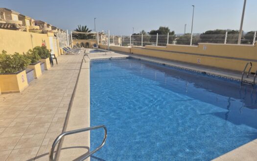 Villa en Ciudad Quesada | EE8464