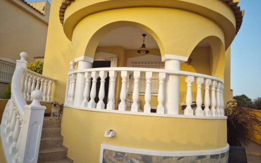 Villa en Ciudad Quesada | EE8464