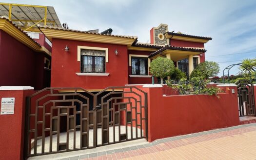 Villa in Ciudad Quesada | EE8866