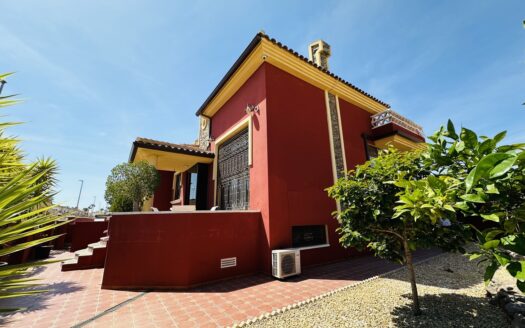 Villa in Ciudad Quesada | EE8866