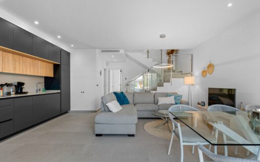 Villa in Ciudad Quesada | EE8891