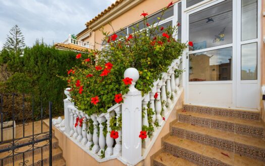 Villa in Villamartín-Las Filipinas, Orihuela Costa | EE8830