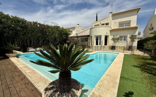 Villa en Orihuela Costa |  | 8882
