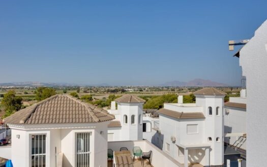 Villa à El Oasis, San Fulgencio | EE9295