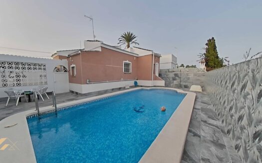 Villa en Torrevieja | San Luis | 8320