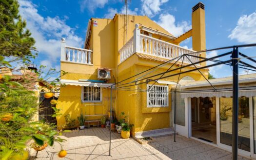 Villa en Torrevieja | aguas nuevas | 8559