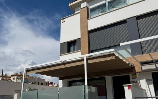 Casa de Pueblo en Guardamar del Segura |  | 9380