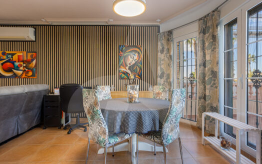 Villa in Guardamar del Segura | EE10139