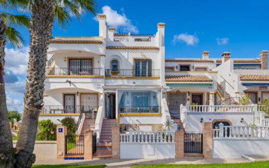 Villa in La Zenia, Orihuela Costa | EE10235
