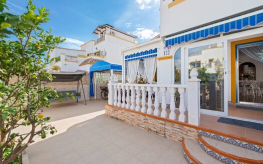 Villa à Torrevieja | EE10136