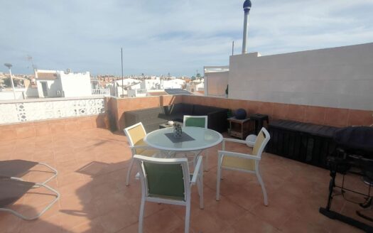 Apartment in Rosaleda-Los Frutales, Torrevieja | EE10326