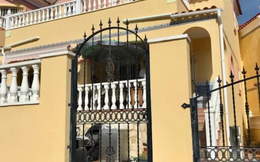 Maison de ville à Villamartín-Las Filipinas, Orihuela Costa | EE10262