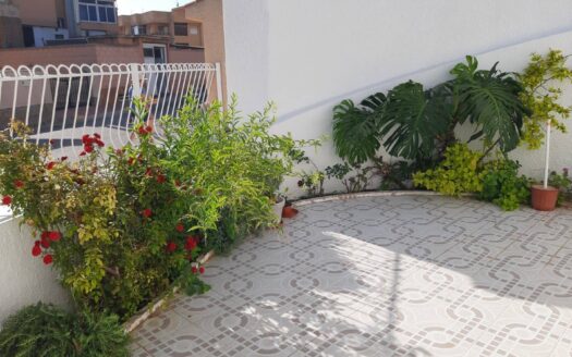 Townhouse in Santiago de la Ribera | EE10595