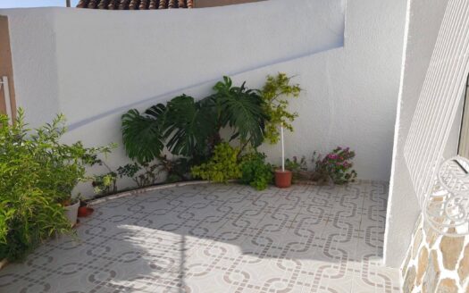 Townhouse in Santiago de la Ribera | EE10595