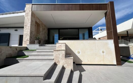 Villa in La Mata, Torrevieja | EE10330