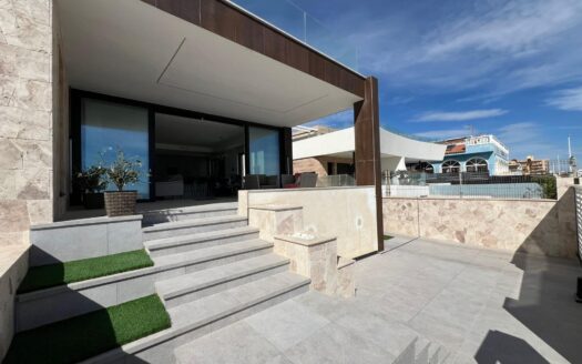 Villa in La Mata, Torrevieja | EE10330