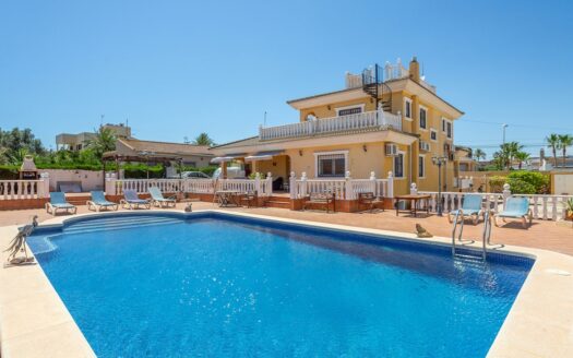 Villa en Torrevieja | Los Balcones | 10512