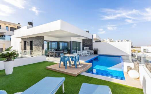 Villa à Ciudad Quesada – EE7092