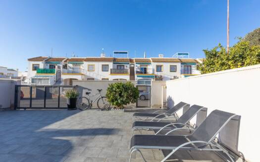 Townhouse in Jardin del Mar – EE7156