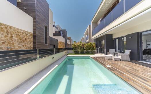 Villa in Lomas de Cabo Roig – EE8209