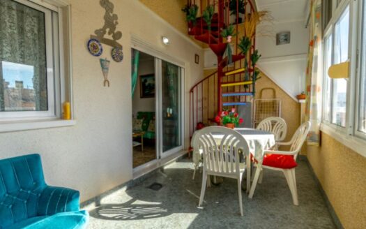 Penthouse in Torrevieja | EE10747