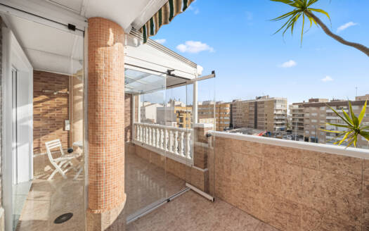 Penthouse in Torrevieja – EE10794