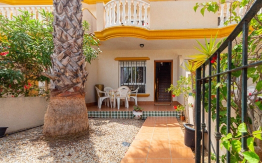 Maison mitoyenne à Orihuela Costa – EE9770