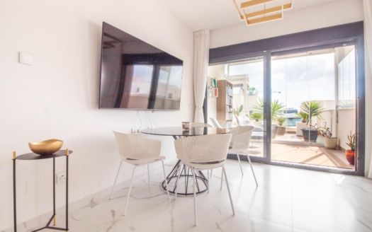 Appartement à San Miguel de Salinas – EE10096