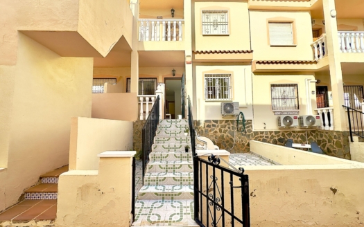 Bungalow en Orihuela Costa – EE10841