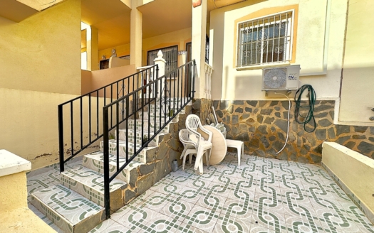 Bungalow en Orihuela Costa – EE10841