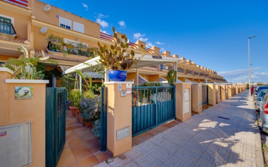 Villa en Orihuela Costa – EE10853