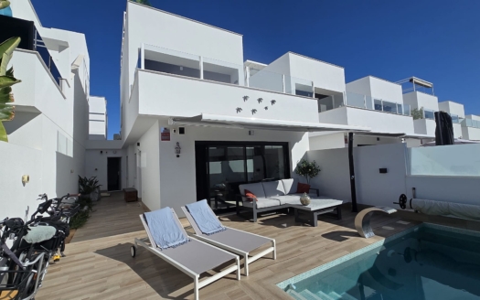 Villa en San Pedro del Pinatar – EE10803