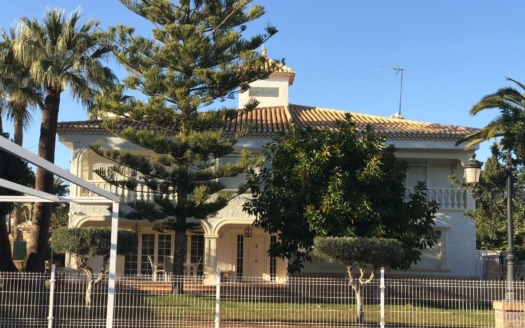 Villa à Orihuela Costa – EE8997