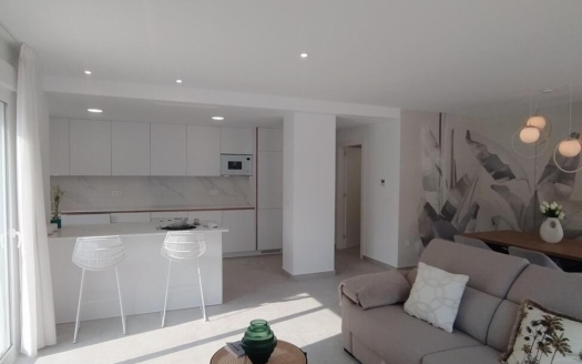 Apartamento en Torrevieja – EE8421