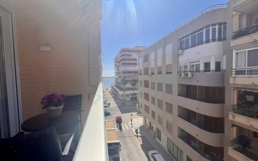 Leilighet en Torrevieja – EE8895